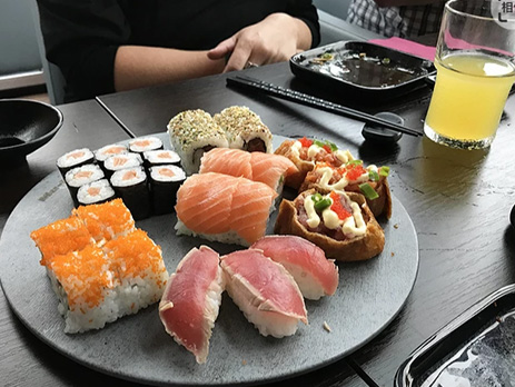 Sushi shop